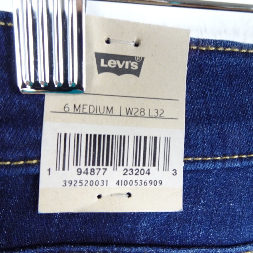 Levi's Classic Bootcut Jeans Women's Size 6 Blue Denim Stretch 28x32 - Picture 7 of 10